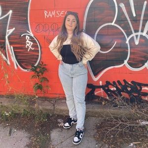 Meet your Posher, Sydney